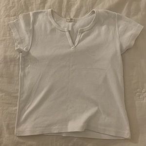brandy melville ashlyn v notch top